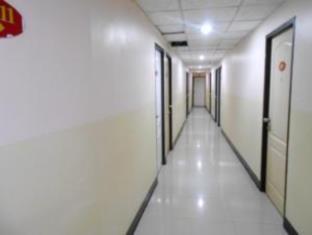 Four Sons Inn Бангкок Екстер'єр фото